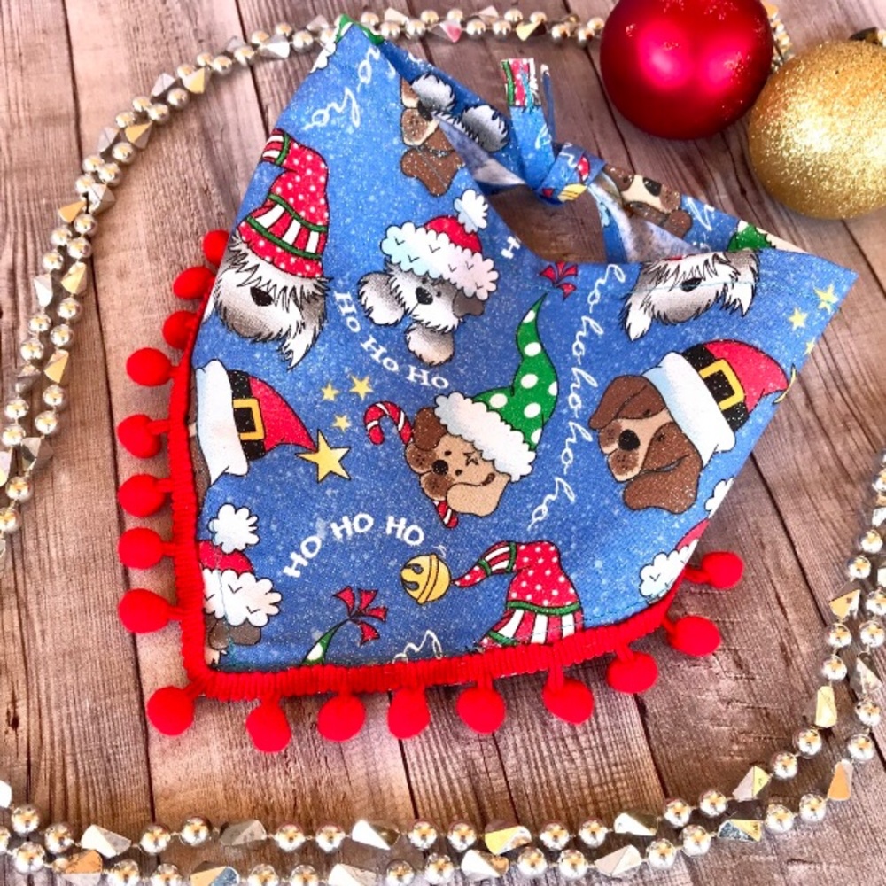 NEW Christmas Dog Bandanas by UrbanPetStore!